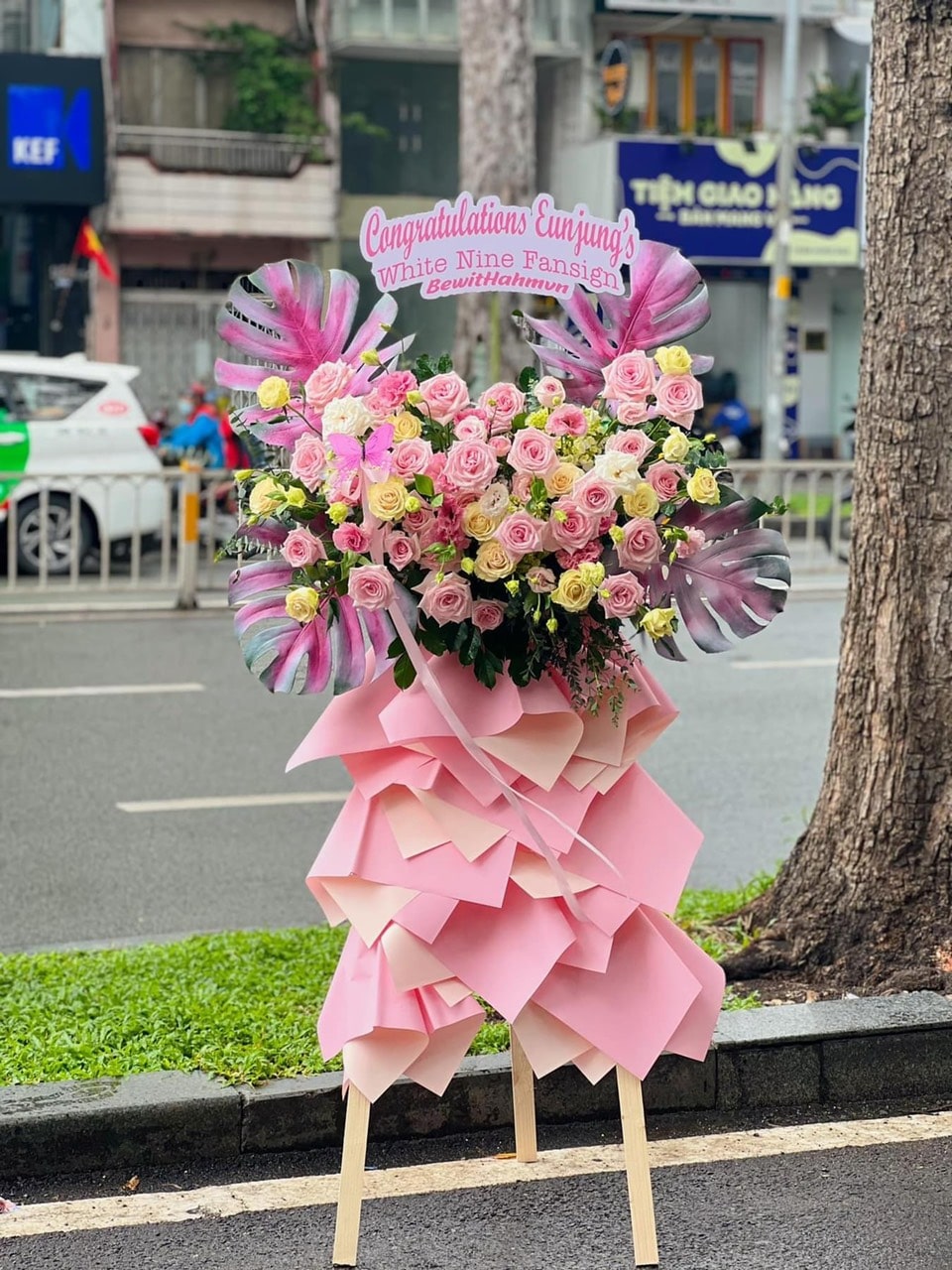 kệ hoa tươi 4021