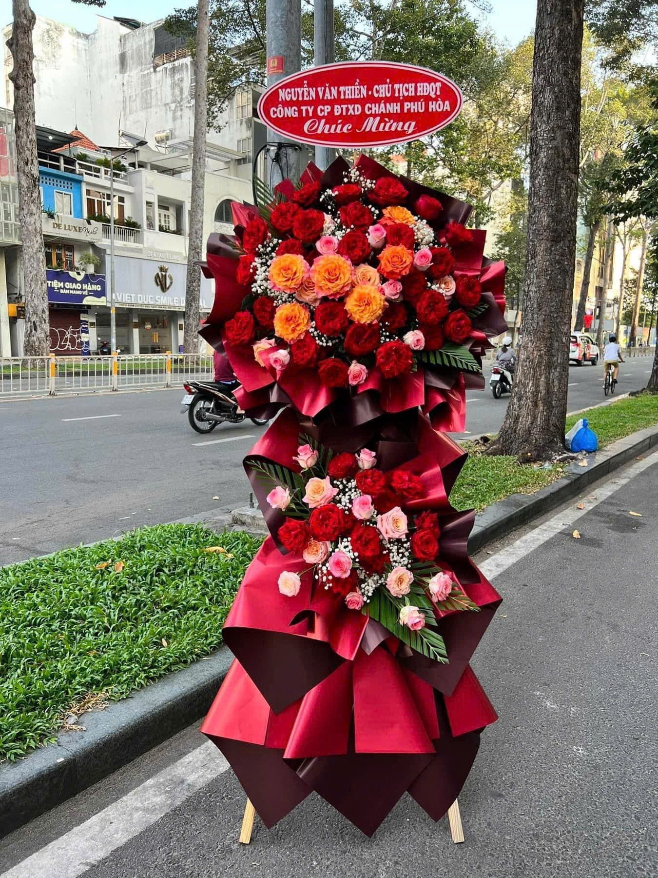 Kệ hoa tươi 4008