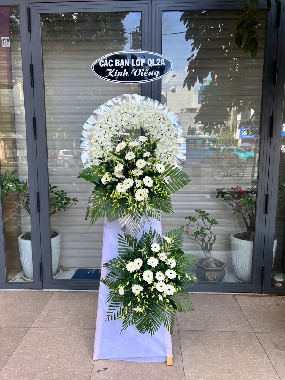 hoa chia buồn 3023