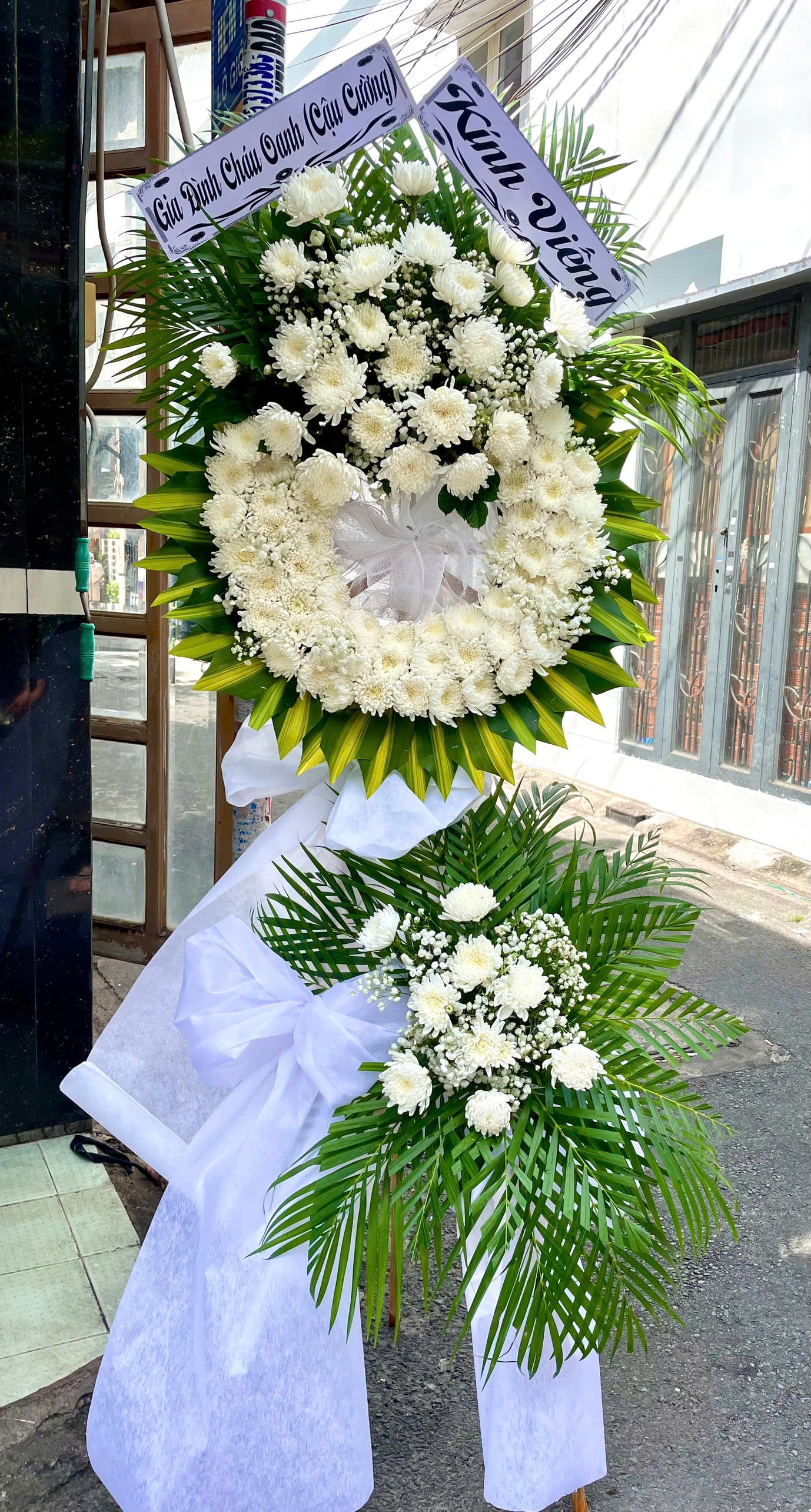 kệ hoa chia buồn 3027